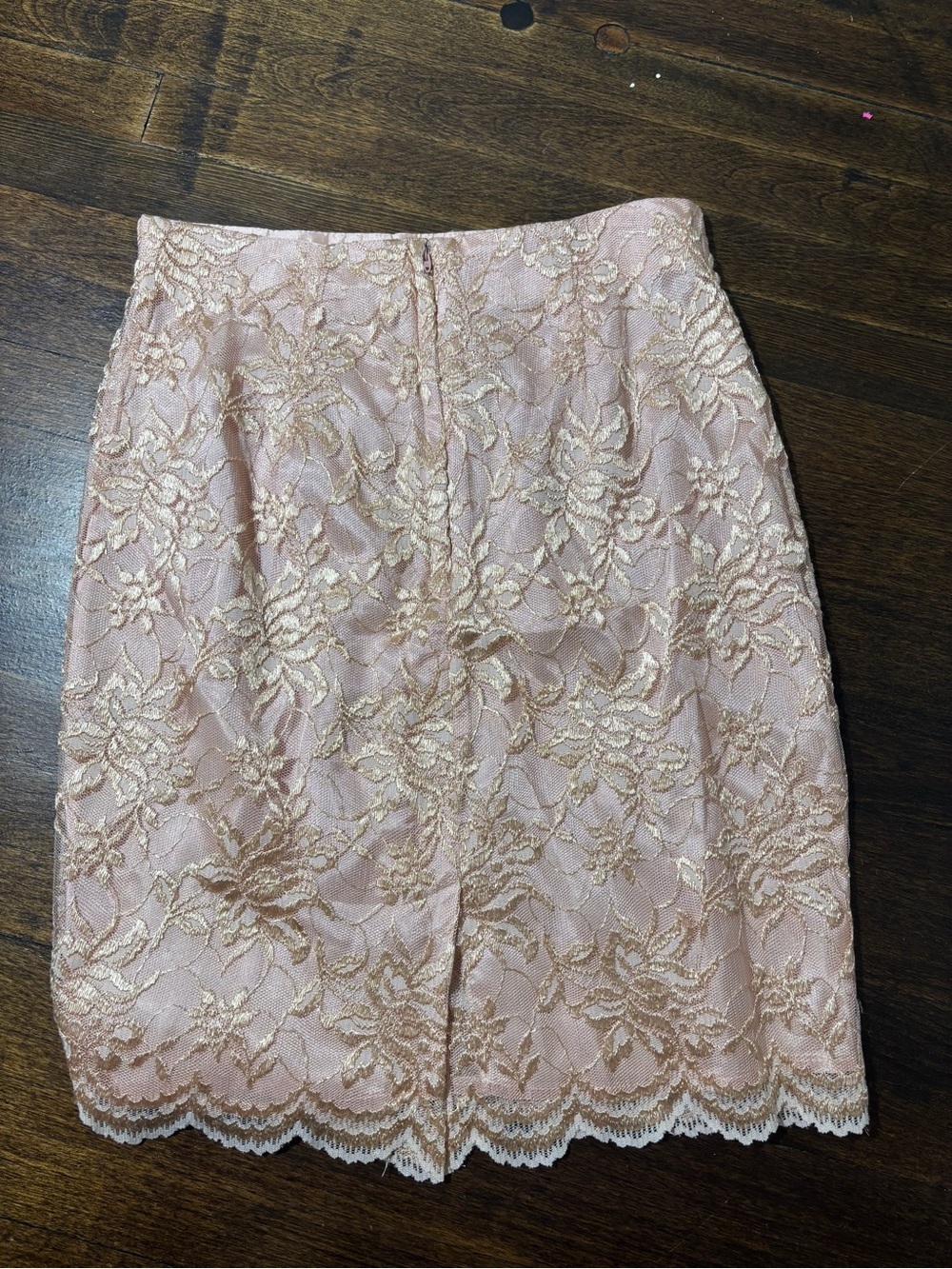 Moda Floral Lace Pencil Skirt - Blush Pink and Gold - Picture 2 of 3